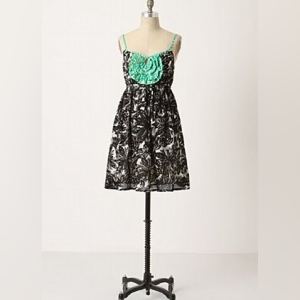 We Love Vera Stamp Art Dress Size 4